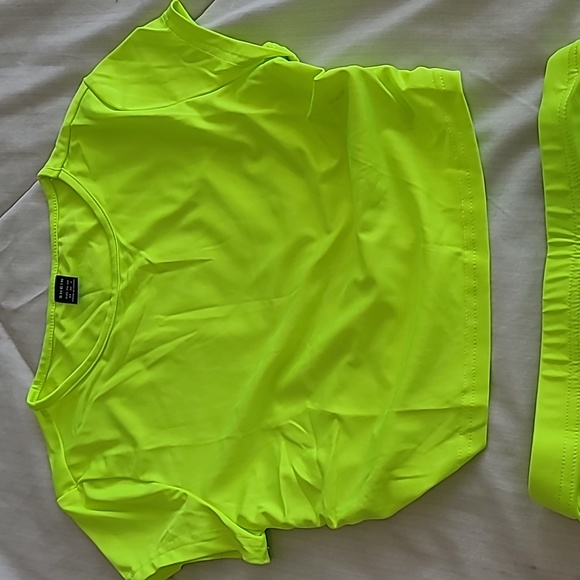 Bodycon Skirt & Tee Set - Picture 3 of 4